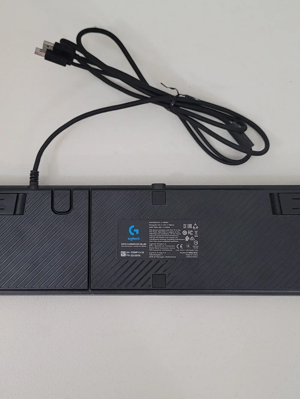 Logitech G513 Carbon GX Blue Y-U0034 USB-A Wired RGB Mechanical Gaming Keyboard